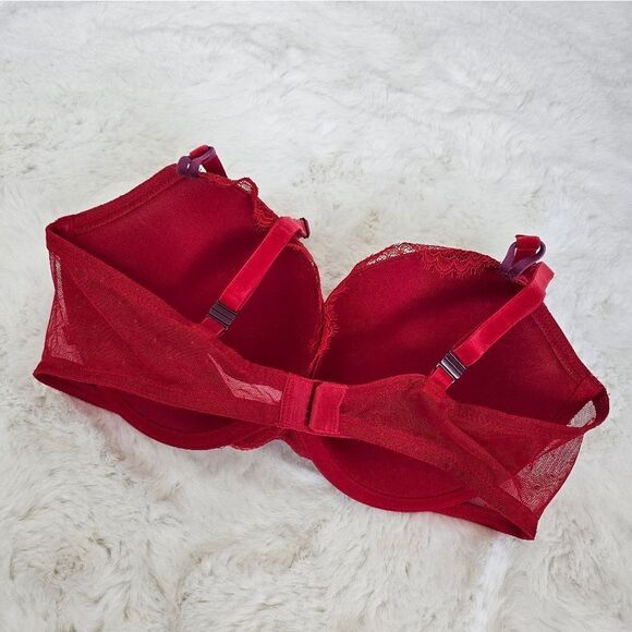 Victoria Secret Bra - Picture 3 of 6